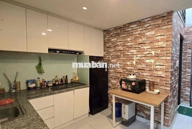 CHO THUÊ NHÀ NGUYÊN CĂN MẶT TIỀN BẾN VÂN ĐỒN VIEW SÔNG THOÁNG MÁT