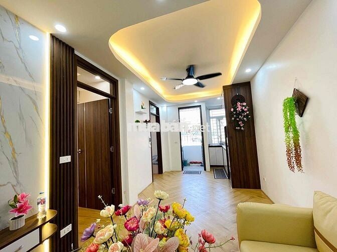 Bán Căn Hộ 52m CCMN 2 Ngủ + 2 WC View Thoáng Phố Phương Mai Đống Đa