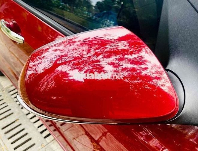 Hyundai i10 Bản đủ Đỏ