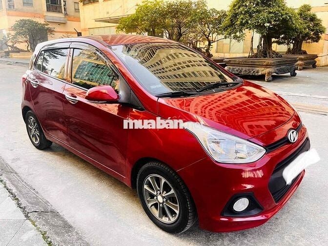 Hyundai i10 Bản đủ Đỏ