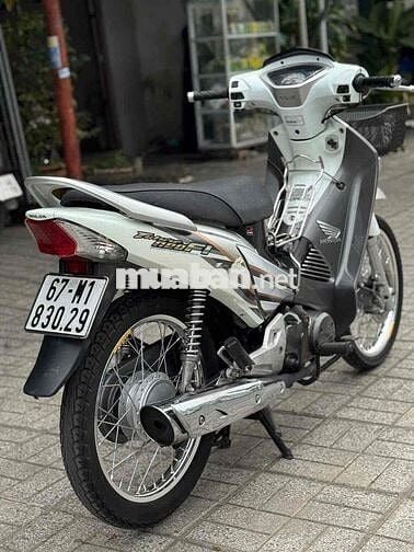 Fu Neo kim úp áo Fi 209 biển 67