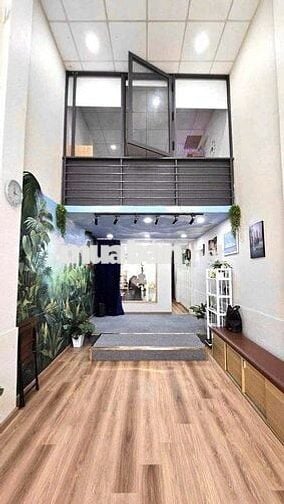 Cho Thuê Nhà Đường Bến Vân Đồn, Quận 4 (MBKD RỘNG - KINH DOANH TỰ DO)