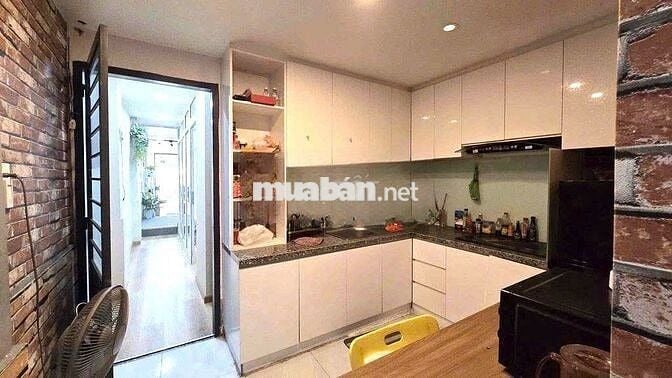 Cho Thuê Nhà Đường Bến Vân Đồn, Quận 4 (MBKD RỘNG - KINH DOANH TỰ DO)