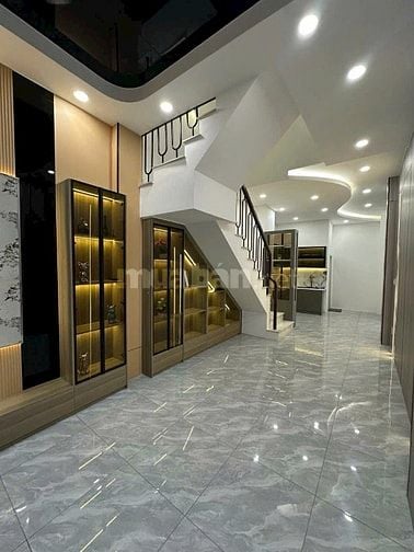 Bán nhà mới xây Âu Dương Lân F3 Q8