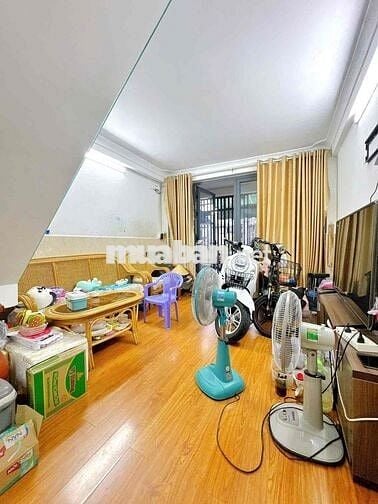 NHÀ LẦU VỊ TRÍ TUYỆT ĐẸP - TRỤC CHÍNH HẺM 182 TRẦN HƯNG ĐẠO, NINH KIỀU