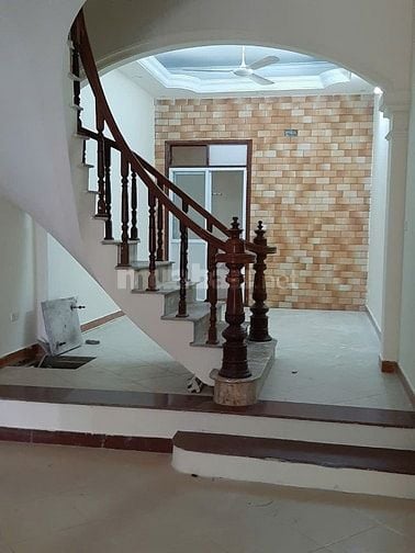 Cho thuê nhà 3,5 tầng mặt phố Thâm Tâm - khu ĐTM Trung Yên