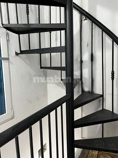 Cho Thuê nhà trong ngõ 16m2, 4 tầng, 2 ngủ, 2 wc, bếp, khách, Đống Đa