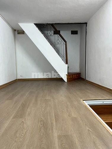 Cho Thuê nhà trong ngõ 16m2, 4 tầng, 2 ngủ, 2 wc, bếp, khách, Đống Đa
