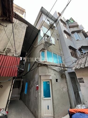 Cho Thuê nhà trong ngõ 16m2, 4 tầng, 2 ngủ, 2 wc, bếp, khách, Đống Đa