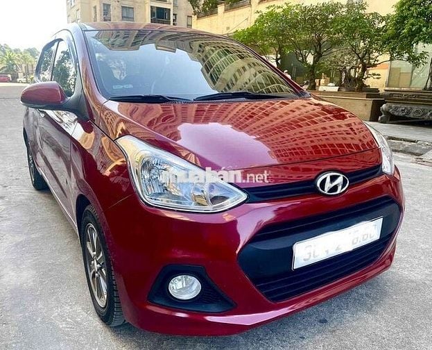 Hyundai i10 Bản đủ Đỏ
