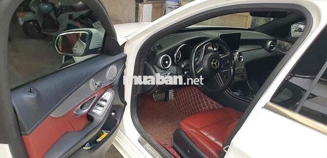 Mercedes-Benz C300 2017 Trắng 77910 km