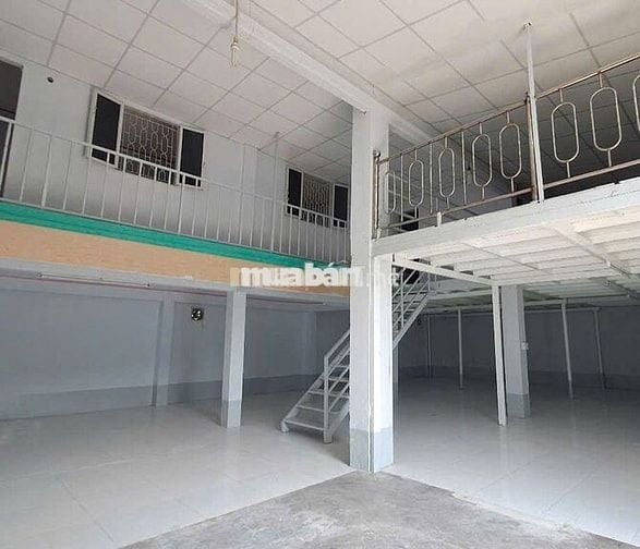 Cho thuê kho quận 7 đường Nguyễn Hữu Thọ DT 1000m2