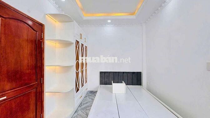 Nhà đẹp cần bán đường xe hơi gần Phú Mỹ Hưng quận 7