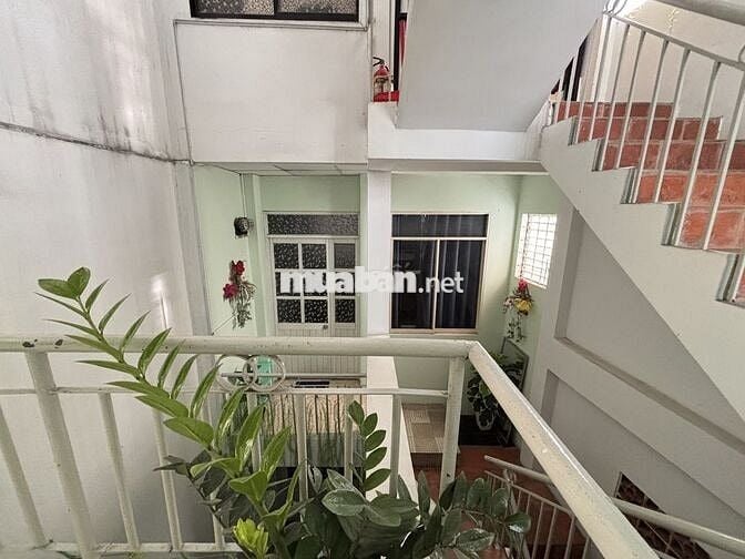 cho thuê phòng diện tích 22 m2, đường Cô Bắc, quận 1