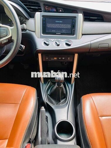 Toyota Innova 2021 E 2.0 MT - màu Đồng