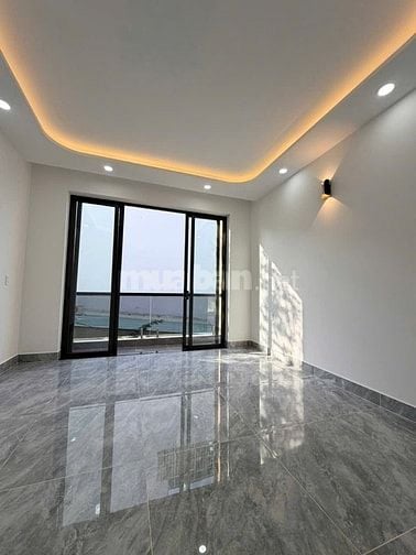 BÁN NHÀ XOAY VỐN 33,7m2 giá 2tỷ640tr Đường Bạch Đằng P.15 Bình Thạnh