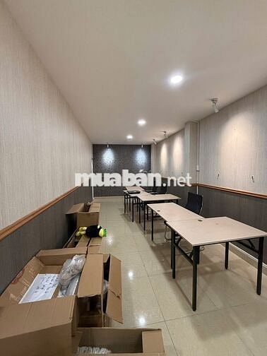 Văn phòng 60m2 Nguyễn Thị Minh Khai, Quận 1