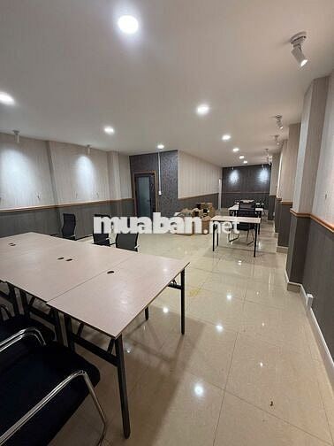 Văn phòng 60m2 Nguyễn Thị Minh Khai, Quận 1