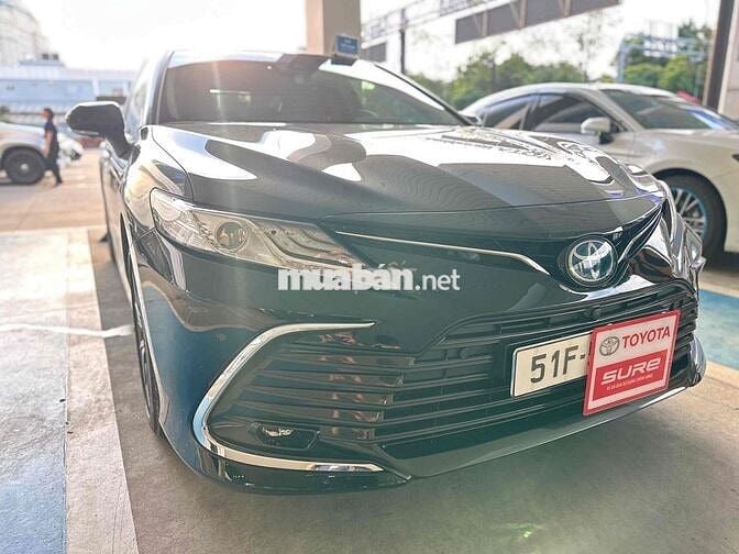 Toyota Camry Hybrid 2023 Đen 24.000 km