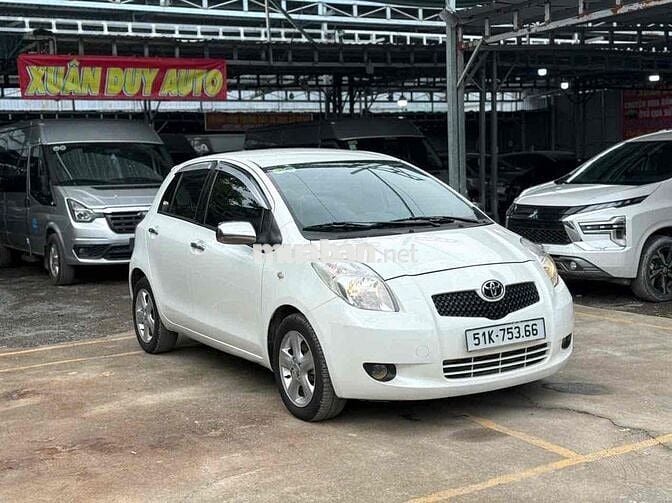 YARIS 1.3 2007 XE CHUẨN 13 vạn rất đẹp