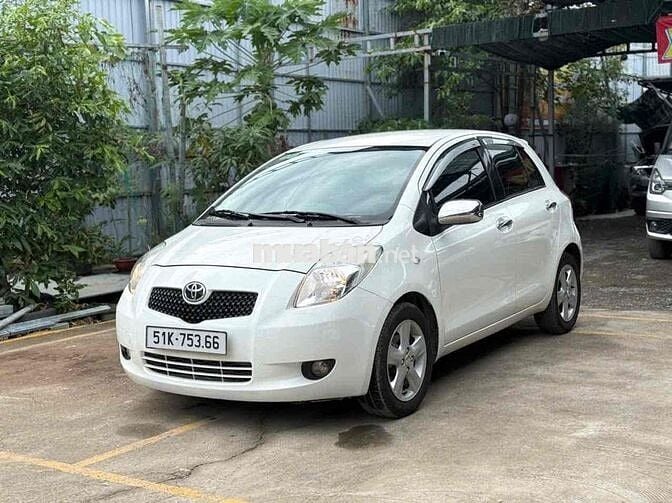 YARIS 1.3 2007 XE CHUẨN 13 vạn rất đẹp