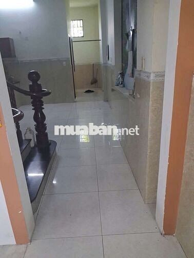 Cho thuê nhà 100M gần siêu thị Go và Trung tâm hành chính Dĩ An