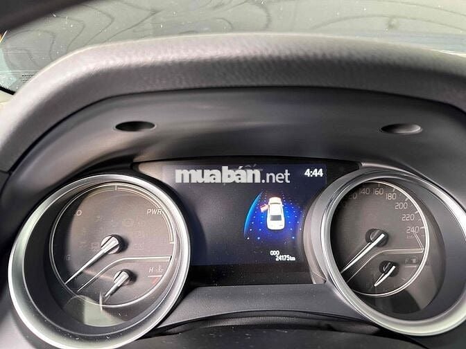 Toyota Camry Hybrid 2023 Đen 24.000 km