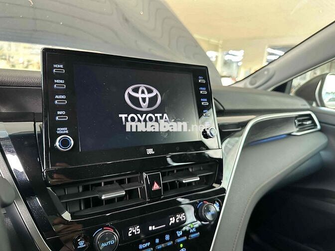 Toyota Camry Hybrid 2023 Đen 24.000 km