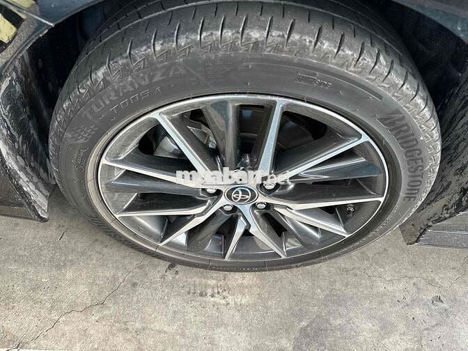 Toyota Camry Hybrid 2023 Đen 24.000 km