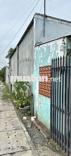 Nhà hẻm xe tải, sổ đỏ chính chủ , dt 107m, vị trí đẹp