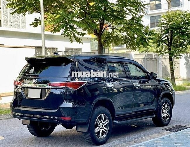 Bán Toyota Fortuner 2019 2.4G 4x2 AT