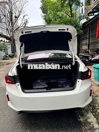 Honda City 2023 1.5 i-VTEC - 24500 km