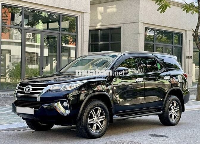 Bán Toyota Fortuner 2019 2.4G 4x2 AT