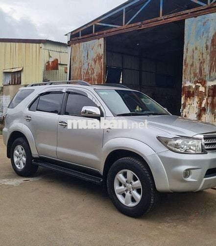 Fortuner Dầu số sàn 2011