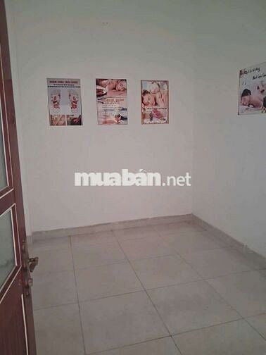 Cho thuê nhà 100M gần siêu thị Go và Trung tâm hành chính Dĩ An