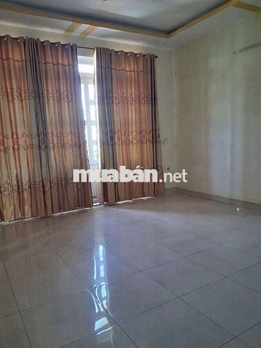 Cho thuê nhà 100M gần siêu thị Go và Trung tâm hành chính Dĩ An