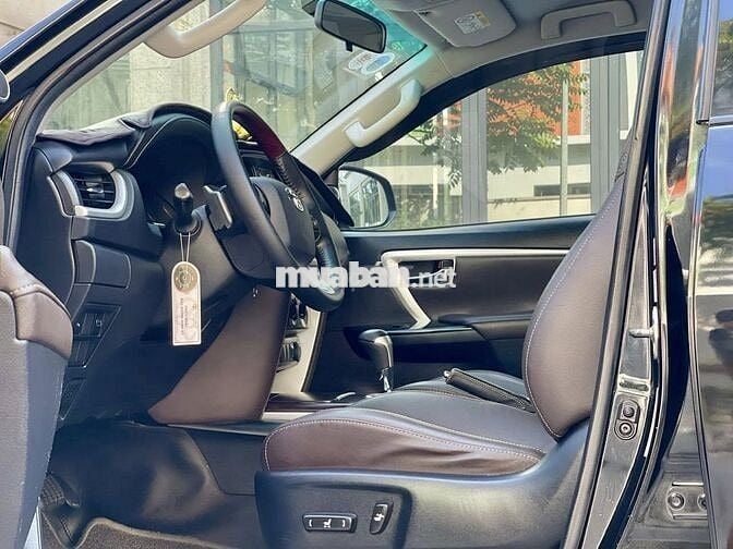 Bán Toyota Fortuner 2019 2.4G 4x2 AT