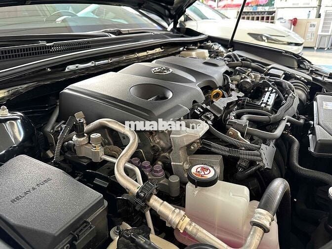 Toyota Camry Hybrid 2023 Đen 24.000 km