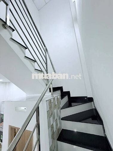 Nhà Lô Góc - Hẻm Xe 7c - Chợ Tân Hương,Tân Phú