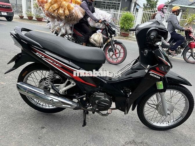 Honda blade 110 (  góp cần cccd không nợ xấu )