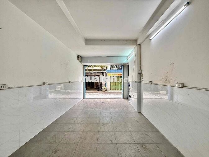 Cho Thuê MB 30m2 Kinh Doanh Tự Do HXH Ngay CV Lê Thị Riêng Q10 QTB