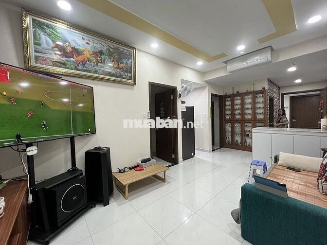 Bán căn hộ green river 2 phòng ngủ 2wc dt65m2 quận 8, gần quận 5,10.