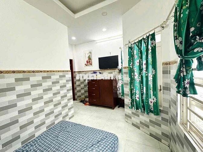 Bán nhà hẻm 751 Trần xuân soạn quận 7 ( cũ)