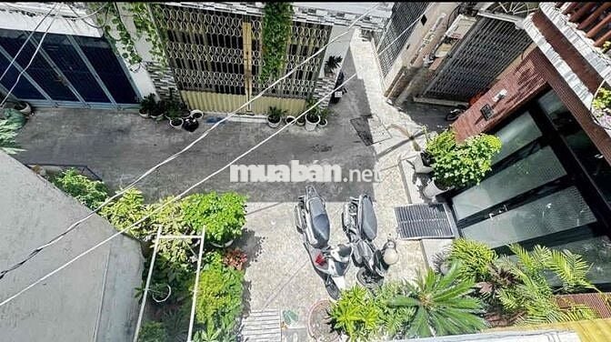 997 Trần Xuân Soạn , trệt lầu, 2PN, 2WC,