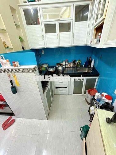 997 Trần Xuân Soạn , trệt lầu, 2PN, 2WC,