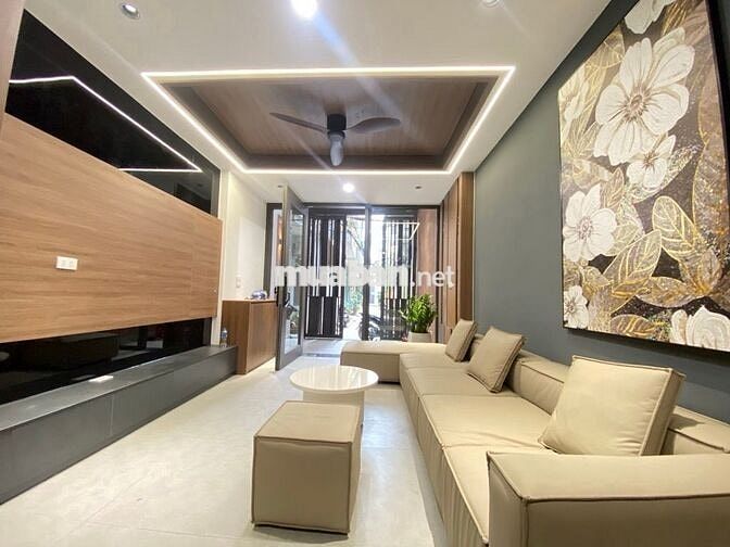 13TỶ8 NHÀ ĐẸP 6 TẦNG THANG MÁY, NGAY GẦN TRƯỜNG CHINH, BÁCH KINH XÂY