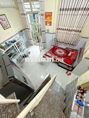 997 Trần Xuân Soạn , trệt lầu, 2PN, 2WC,