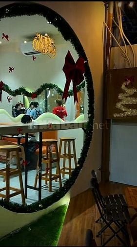 Cần bổ sung 3-4 bạn phụ bán đồ uống 