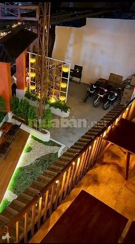 Cần bổ sung 3-4 bạn phụ bán đồ uống 