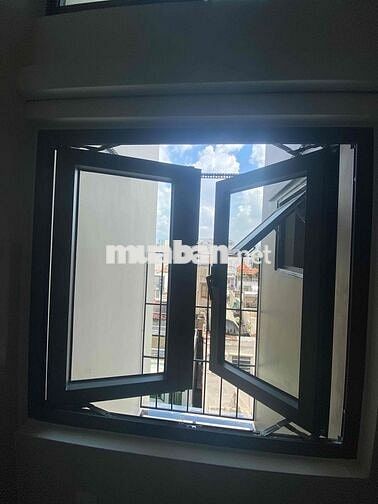 Phòng 3tr7 có máy lạnh, sân phơi, an ninh Bùi Đình Tuý